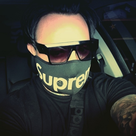 Meet your Posher, Roy - Picture 2 of 8